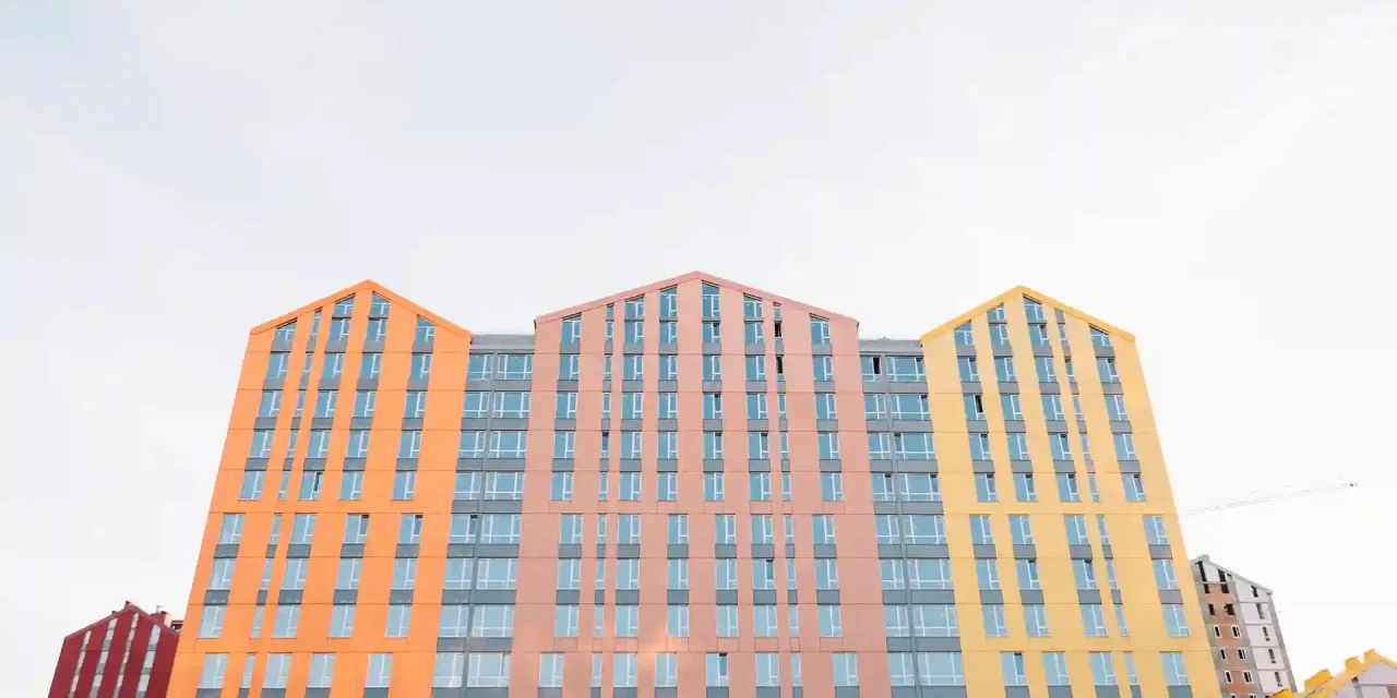 Legal Status of a Property over the Right to Manage